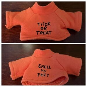 Boyds Bears Best Dressed Halloween Shirt Trick or Treat Smell My Feet